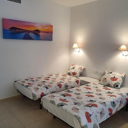 Apartment Pyr Fuengirola Bagian luar foto
