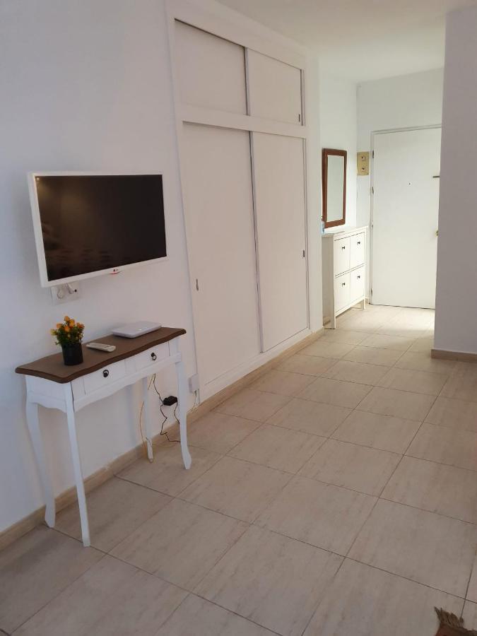 Apartment Pyr Fuengirola Bagian luar foto