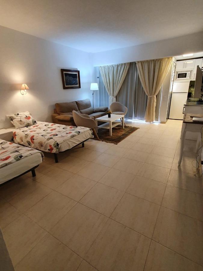 Apartment Pyr Fuengirola Bagian luar foto