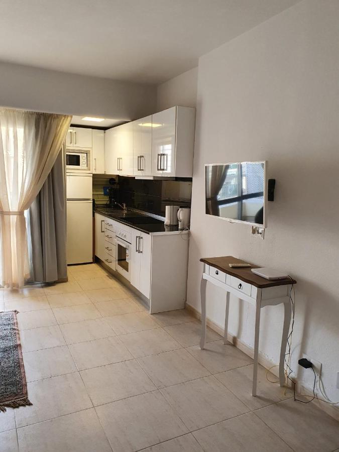 Apartment Pyr Fuengirola Bagian luar foto
