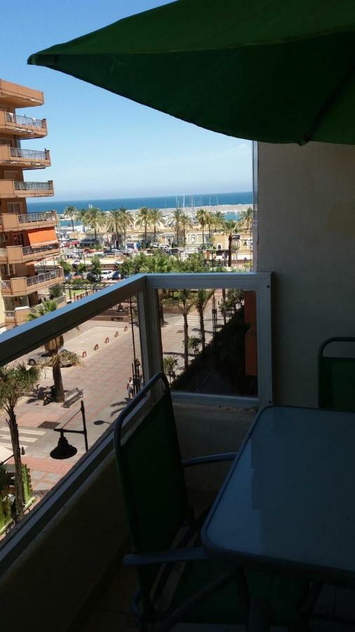 Apartment Pyr Fuengirola Bagian luar foto